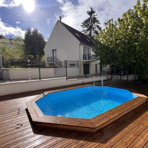 Pavillon avec piscine à 2 minutes de la gare de Sens