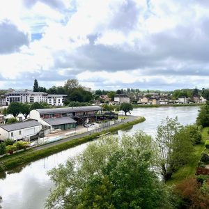 SENS, vue exceptionnelle pour cet appartement de 3 pièces av