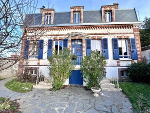 MAISON BOURGEOISE A SENS