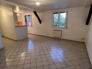 Un appartement de type 2 pièces avec garage – Centre ville d